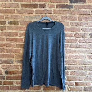 Men's Lululemon Long Sleeve Shirt